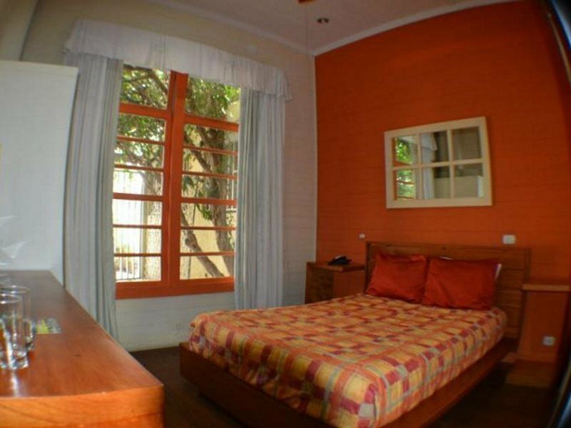 Hotel Aranjuez Сан-Хосе Экстерьер фото